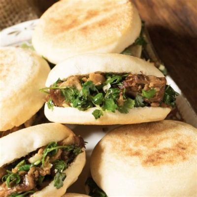  Rou Jia Mo: Uma Sinfonia de Carne Suína Desfiada em Pão Assado e Crocante